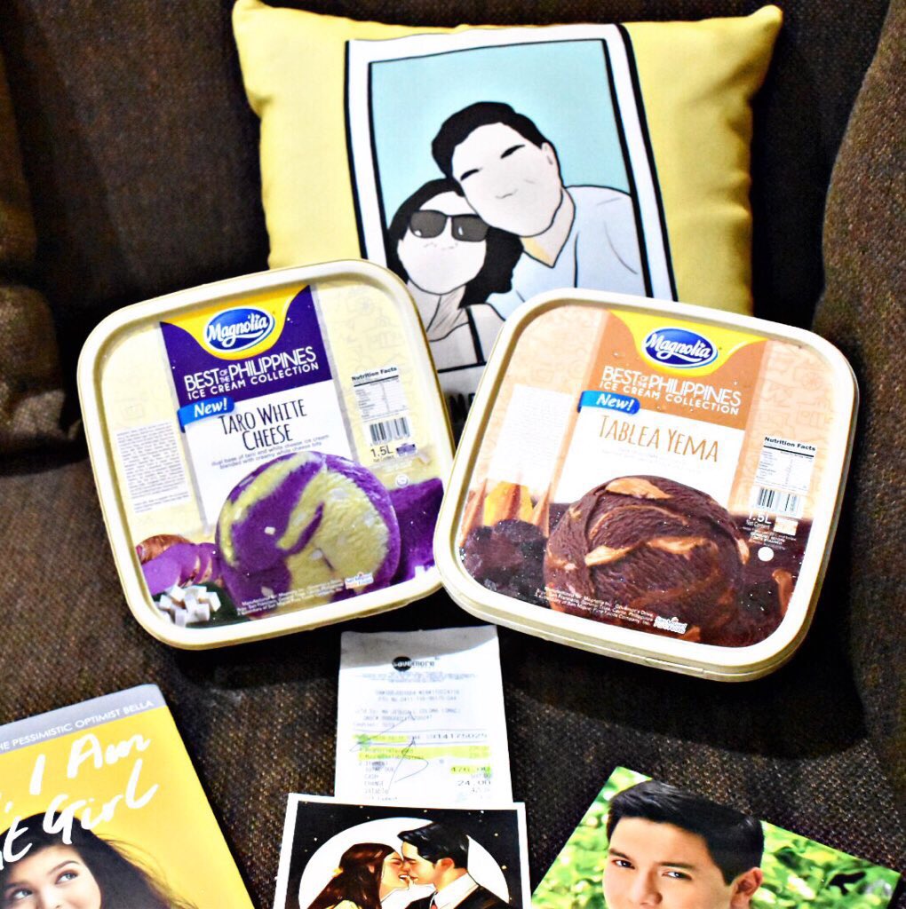 jieunsday's tweet photo. These summer flavors are reminiscent of our happy childhood - simple but oozing w/ surprises.
While the tablea yema releases happy hormones, the taro white cheese is refreshing with its yummy cheese tidbits.
#MICSummerPromo
#SarapNgKakaibangSummer
#ALDUBasZacAndZendaya https://t.co/KzNjqYn16s