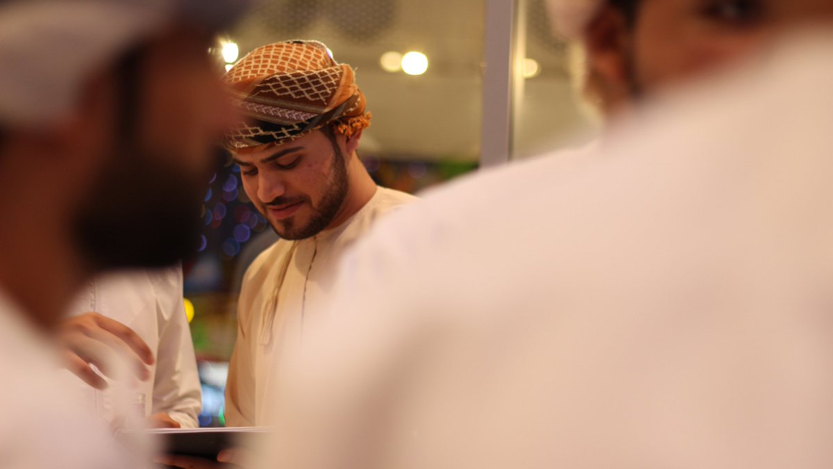 meshwarkom's tweet photo. تغطيه اليوم الأول
#المعرض_الثاني_للشركات_الطلابية
#عمان_افنيوز
@omanavenuesmall
#انجاز_عمان
@Injaz_Oman
#علينا_مشواركم 
#meshwaarkom https://t.co/rGjQqQjYaE