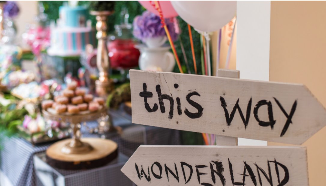 ExqEssexFamily's tweet photo. Take a tumble into Wonderland and throw the ultimate Alice in Wonderland party! @mybettyblythe @PartyArk
#exquisiteconcierge #exquisiteessex #aliceinwonderland
https://t.co/YZelKk8sGp https://t.co/SlrwpzV7iQ