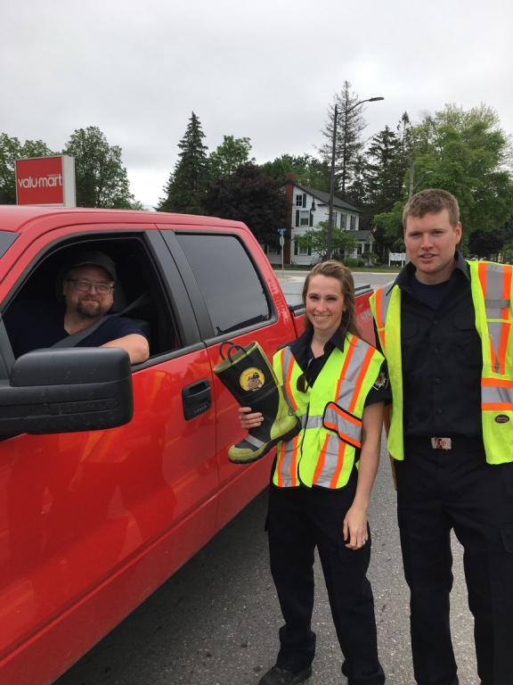 ChiefBillHunter's tweet image. Your @WestPerth1 Firefighters are operating a #BootToll today in Mitchell in support of @MDCOntario @MD_Canada 

Please be generous! They will be out until noon. #MoreThanFires