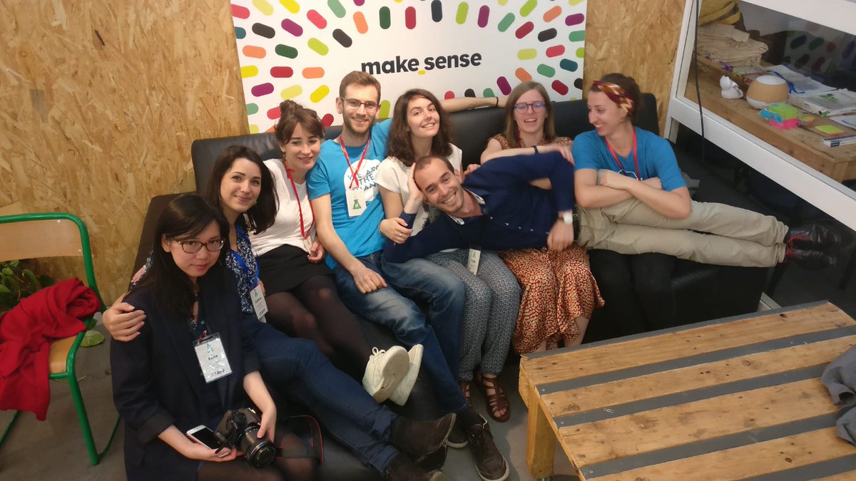 sweparis's tweet photo. Nos super orga s'éclatent aussi au #SWZeroWaste ! Trop contents d'aider nos participants à changer le monde #ZeroWaste #EconomieCirculaire #ZeroDechet https://t.co/5WFFMufx9u