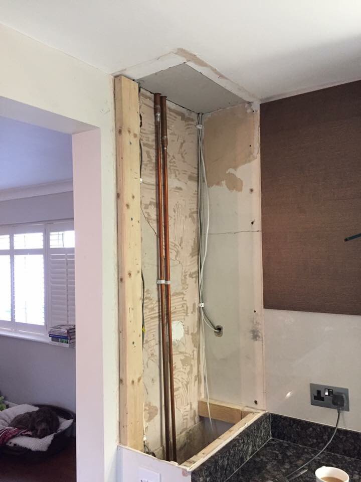 BNI_Vision's tweet photo. Nice bit of carpentry work here by the guys @BIGGABUILD_2016 A simple shelving unit constructed but hides all the pipes away as well https://t.co/ykxuVSqHbi