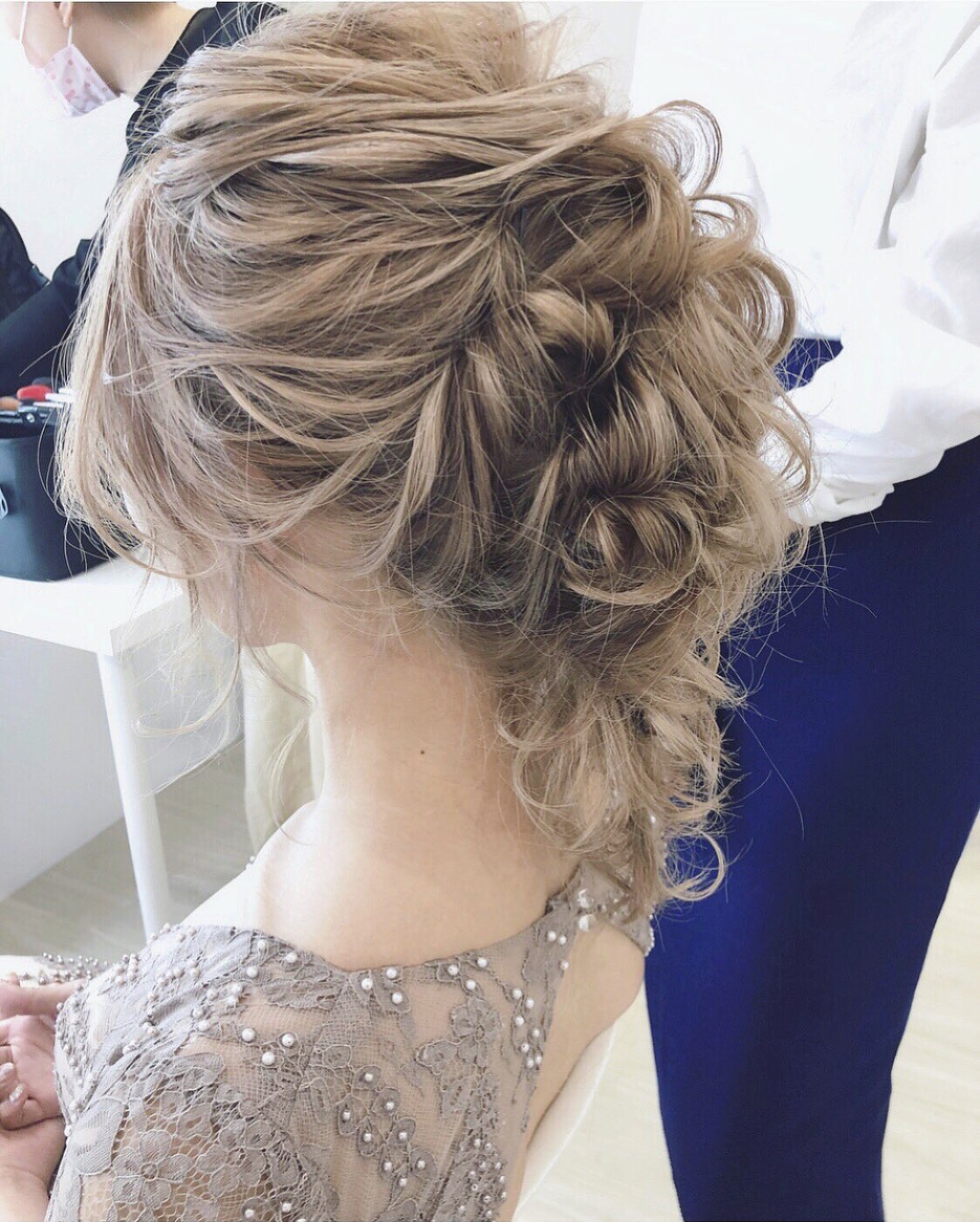 Hairmake 玉田智也 Twitterren 華やかに大人っぽいヘアスタイルで 呼ばれアレンジ オシャレ自由 オトナかわいい オトナ女子 結婚式ヘアアレンジ 花嫁ヘア 秋コーデ 大人かわいい 二次会ヘアスタイル ヘアセット ヘアアレンジ T Co Ghpy96my9r