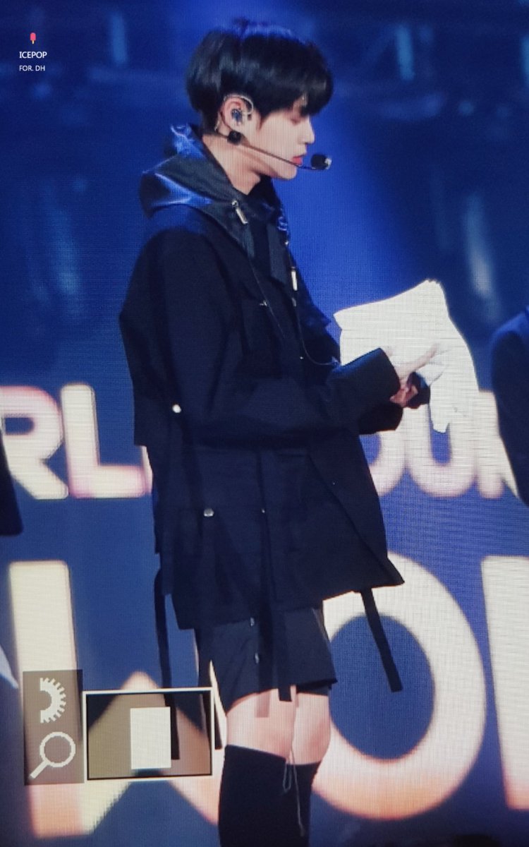 icepop_dh's tweet photo. 대휘야 사랑해 ❤❤❤❤❤
#워너원 #이대휘 #대휘 #DAEHWI https://t.co/3DI2KLxkKG