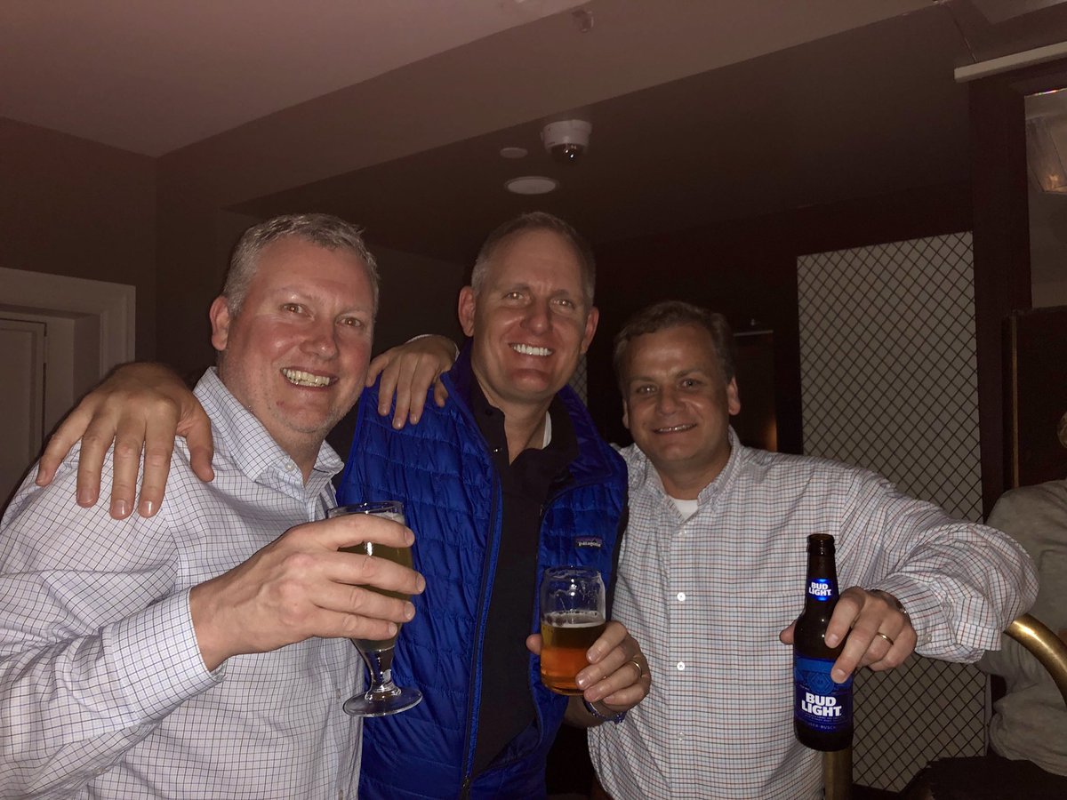 LisaGuillette's tweet photo. Friday night of #PCReunion2018 is in the books! We are too old for 1:30am visits to @OrigNYSystem but it was a great night! #PC1993 https://t.co/XVZTXts2er
