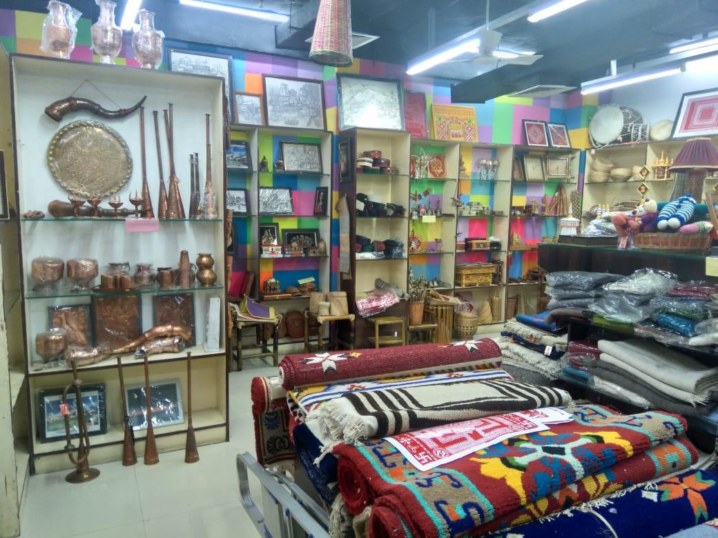 Samaundotcom's tweet photo. #Uttrakhand #craft #himalayan #Handmade #localcraft #timesquaremall #sahastradhararoad #Dehradun #mussorie #souvenirs #gifts https://t.co/N4GBkmxwH5