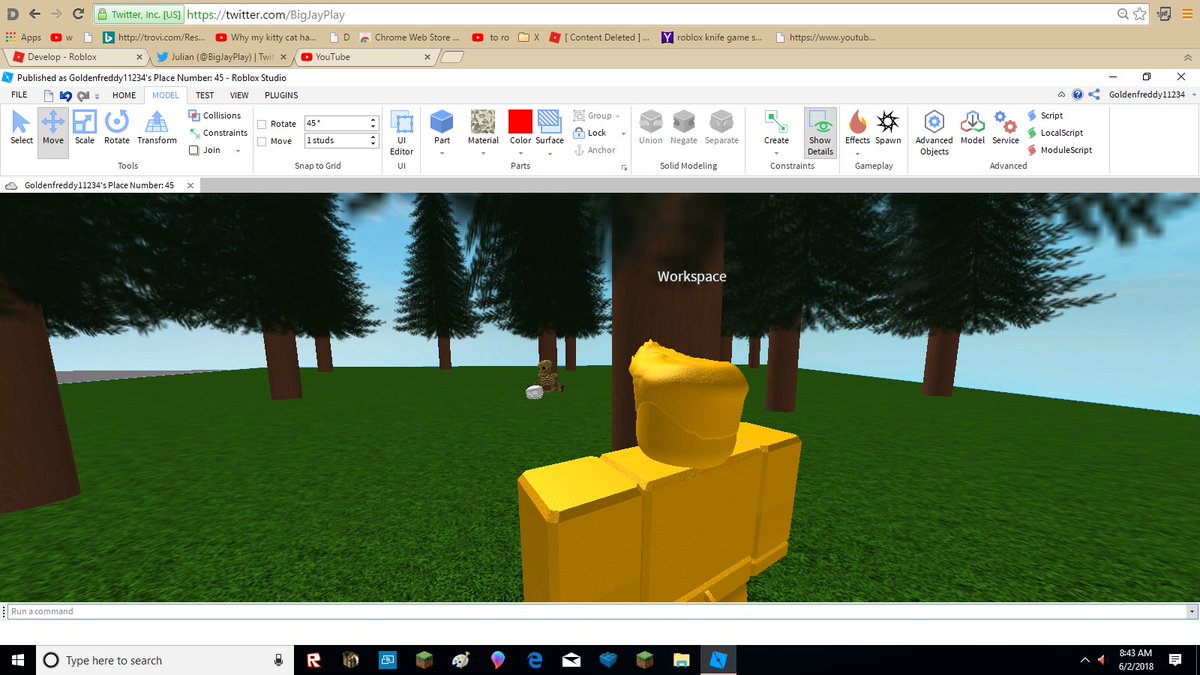 goldenslayer121's tweet photo. looks in the distants sees a corpse O.o oh no https://t.co/gMw0GrxvZc