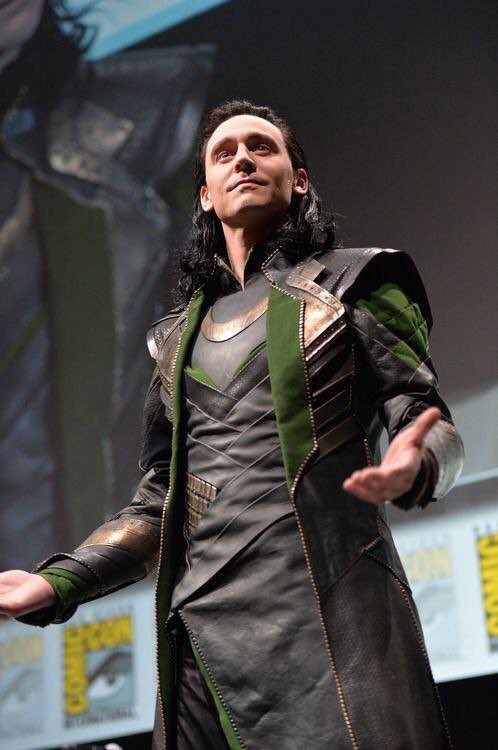 SherlyFall's tweet photo. Loki! Loki! Loki! @MarvelStudios @Kevfeige @Russo_Brothers #UndyingFidelity https://t.co/nnSffRfS57