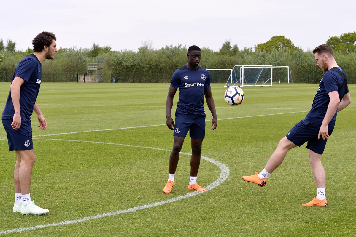 everton training gear