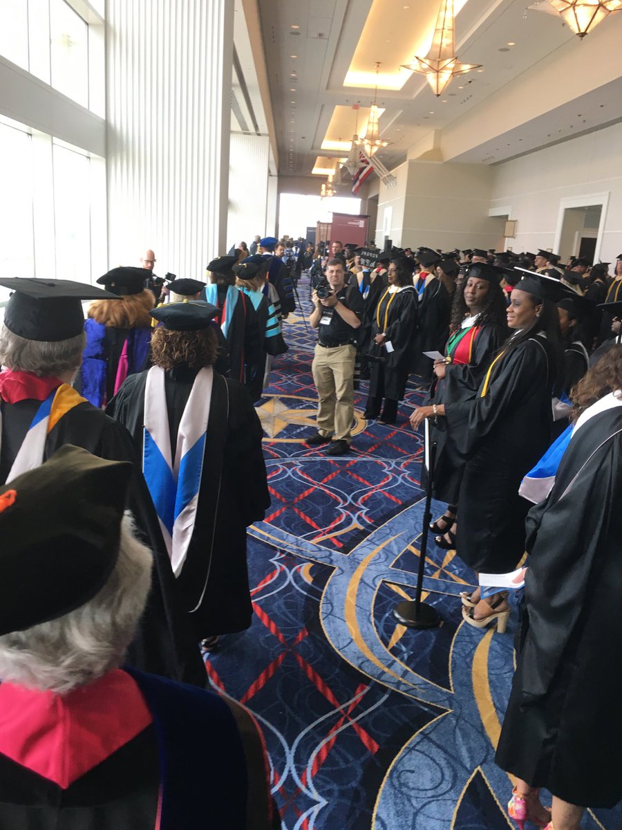DrFrakesHLSS's tweet photo. We are moving #APUS2018 https://t.co/dUCmiKGliQ
