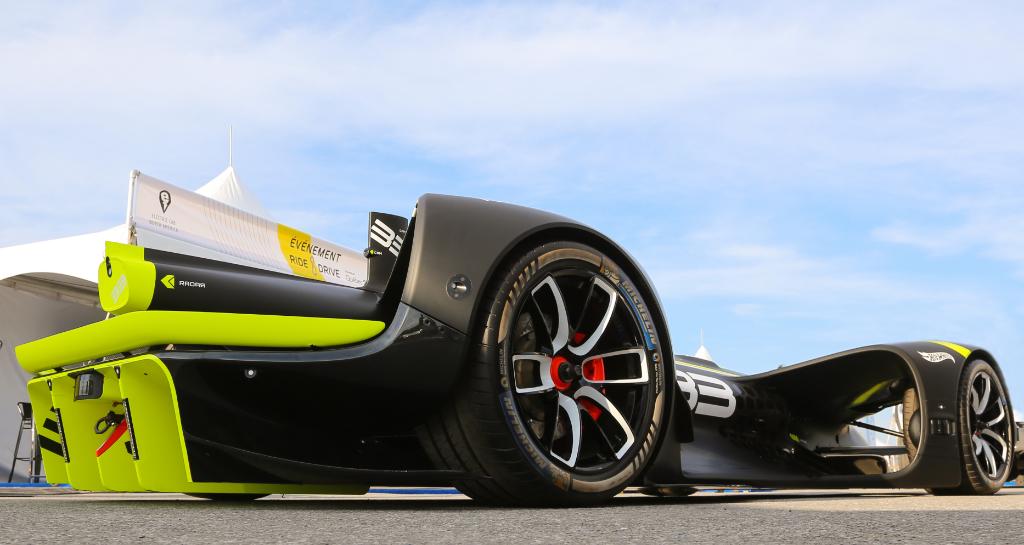 GP_Rallye's tweet photo. RT @Michelin: Major wow factor at @movinonconf: the autonomous, electrically powered race car @roborace on #MichelinTires! 😍 #movinonconf18 #sustainablemobility https://t.co/7jG5szzBxI https://t.co/oT1YUgmHMO #employee