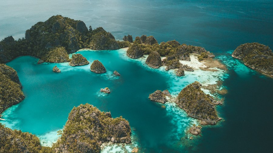 Indonesia is one of the most naturally spectacular countries on earth. But there is one region in this beautiful country that manages to stand out from the rest. If you are up for a little bit of transit and adventure to get there, Raja Ampat is the jewel of Indonesia.