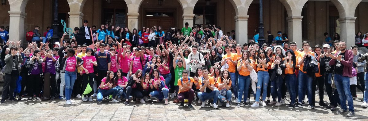 IESV_Espino's tweet photo. #IntercentrosXIII
Tod@s l@s participantes
con nuestro #invitadoespecial #César #percusionista,
@educacyl Sabías que #LaWselleva ?
#SíndromedeWilliams
#enseñalaW
@_ASWE
#aswe #laesenciadel7 https://t.co/xV5hNbFOZa