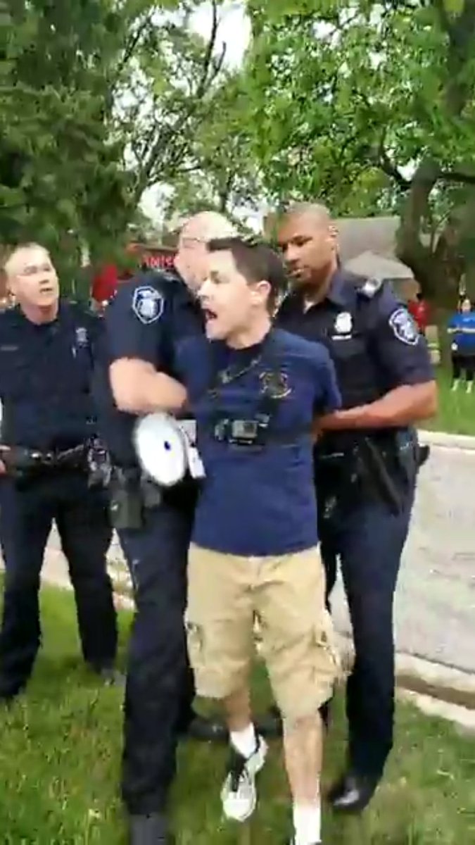 lilysmashher's tweet photo. @Ellison4Senate was arrested at the @CityofRoyalOak #RunWithTheCops event while protesting #Justice4Nino #Justice4Cody. @CNN @FoxNews @MSNBC @FOXTV @HLNTV https://t.co/w478pqHoEh