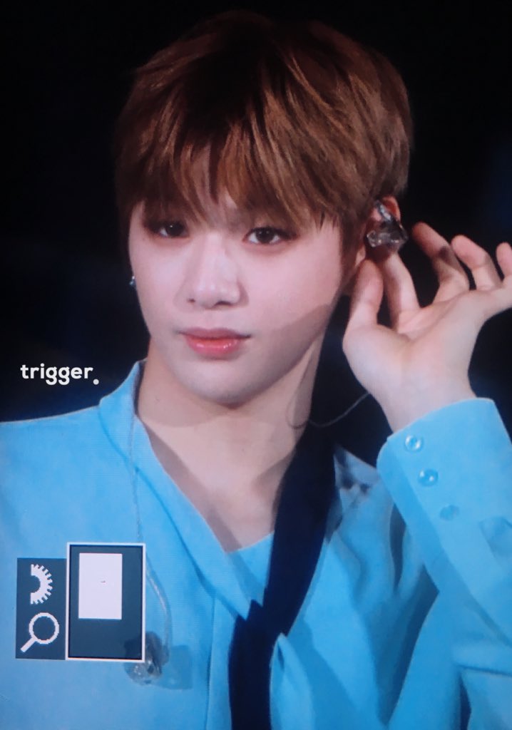 trigger_1210's tweet photo. 180602 너무 힘든다 너무 예쁜 다니엘 봐서 너무 행복해😊😊😊 
#강다니엘 #KangDaniel #워너원 #WANNAONE https://t.co/4b4ch37da5