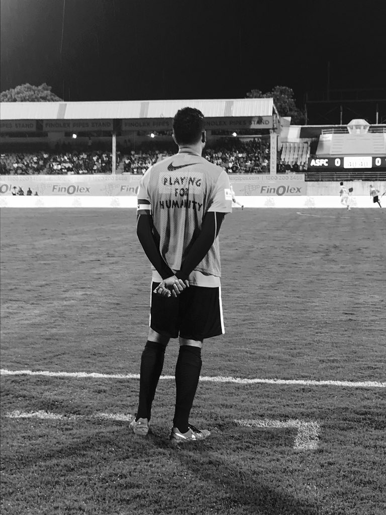SakalEvents's tweet photo. The contemplative captain @juniorbachchan @AllstarsFC_PFH @GSWorldwideEnt #abhishekbachchan #juniorbachchan ⚽️⭐️♥️🏆💯⚽️👕🥅 https://t.co/EBXTKWRtdL