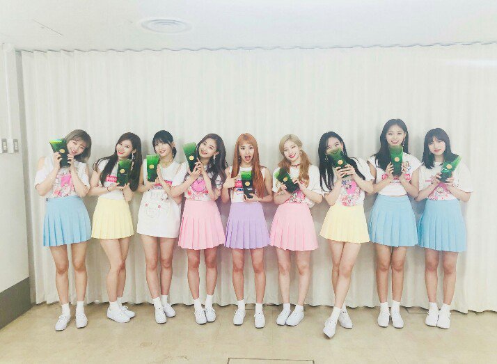 DUBCHAENG98991's tweet photo. งือดุ๊บแชงน่ารัก//ตัดมาที่พี่นา #ดุ๊บแชง #dubchaeng #nayeon https://t.co/PJQTZCayLk