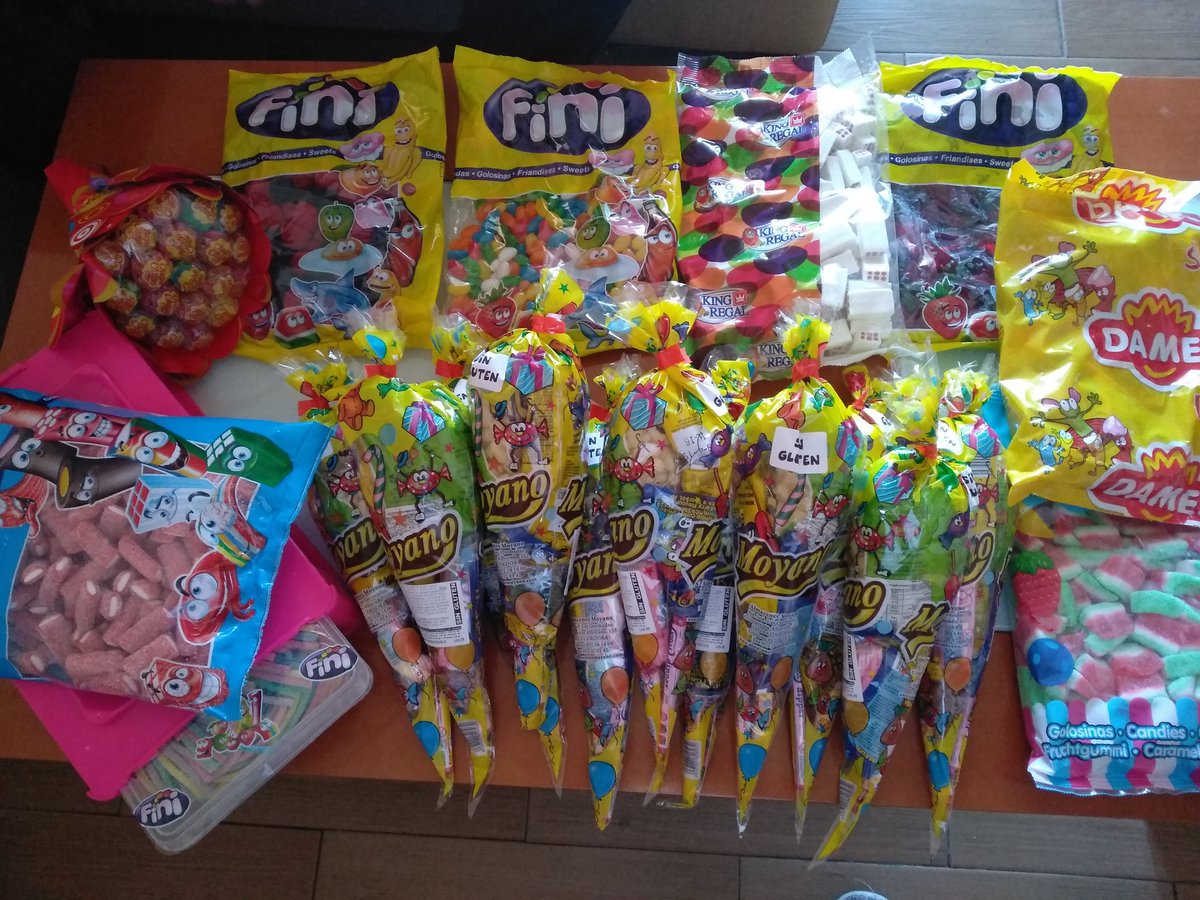 enterat's tweet photo. MARISA va a tener en casa chuches para un tiempo, con el vale de 50 euros de que ha ganado en nuestra web. ¡No te las comas de golpe!
#premiosENT https://t.co/Q3RPG7L0cN