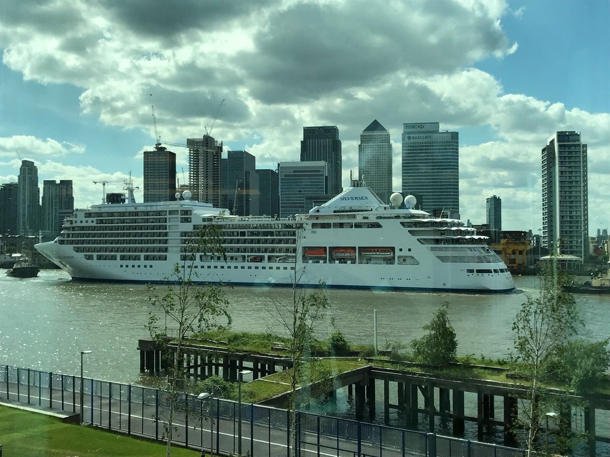 Yes it’s London and a view from the hotel @InterConTheO2