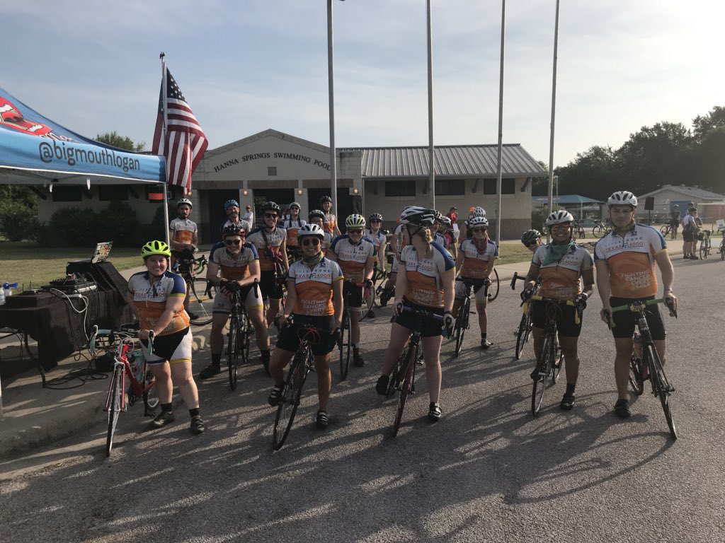 CrewsnTX's tweet photo. @Texas4000 alumni out in force today for the #ATLASRide in #Lampasas https://t.co/9bV9Mj23CJ