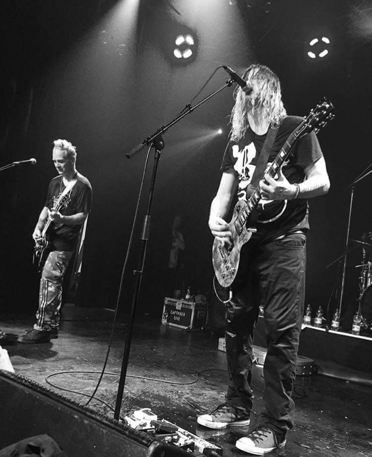 _BlackFalcon_'s tweet image. Wes from @puddleofmudd in a Black Falcon T shirt on stage in Austria. Honoured to have supported these guys in Bradford. #puddleofmudd