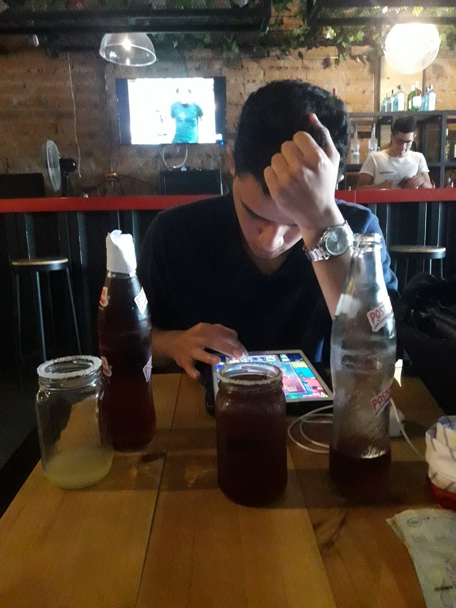 La maquina de matar y montar bicicleta <a href="/Kodigo_GG/">CODE: Kodigo</a> se prepara para su enfrentamiento de campeones con el campeon del torneo presencial el día de hoy. 💪 @torneobakata <a href="/rastamu/">mario arias</a> los esperamos. #Unohotelgastrobar