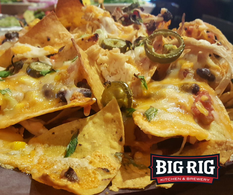 #nachos #chicken #cheese #hungry #yougottaeatthis #goodeats #foodshare #yumyum