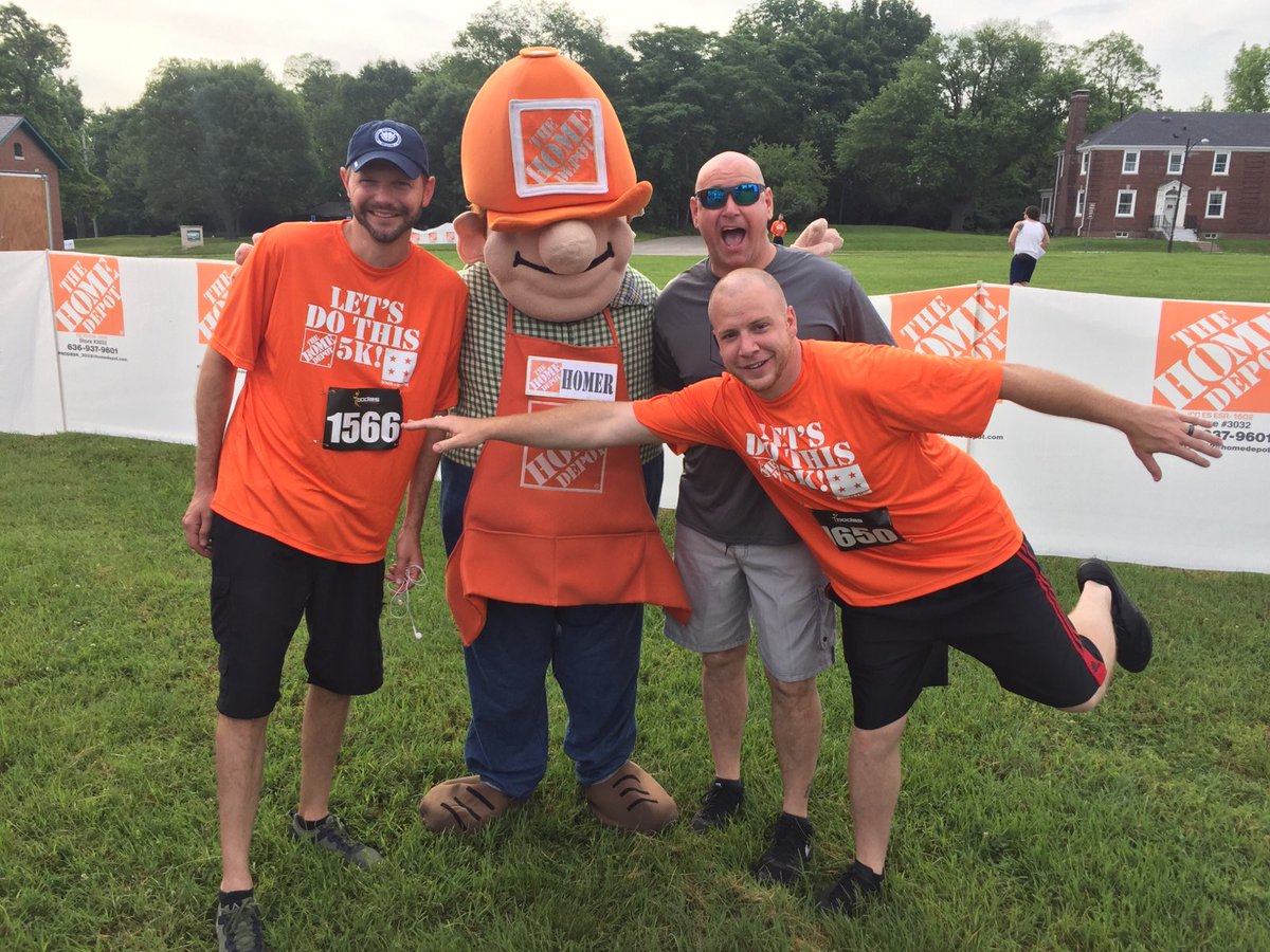 Great way to start the weekend. Songs 4 Soldiers 5k