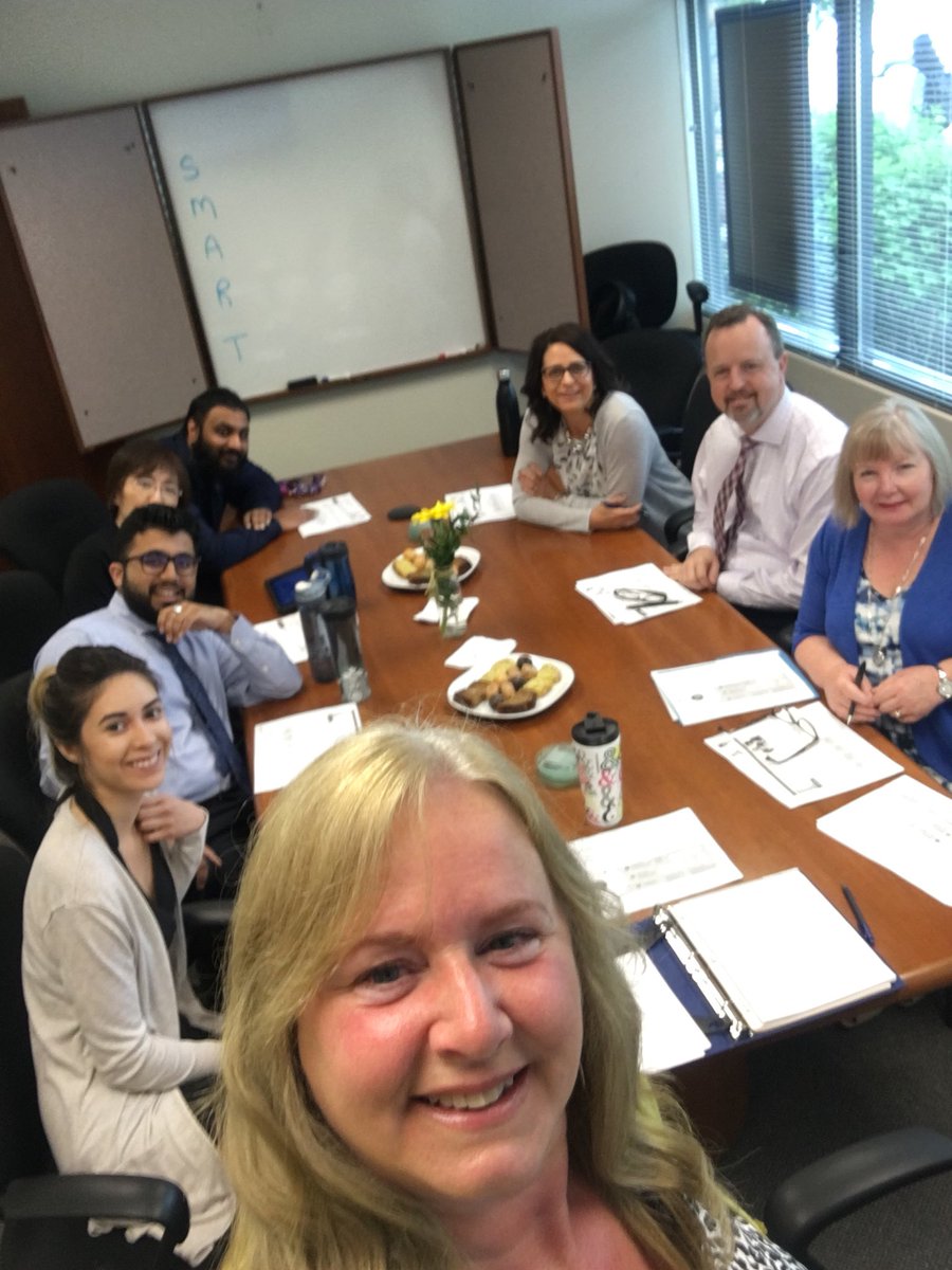 Walnut Grove Teammeeting....SMART goal setting...brilliant minds!