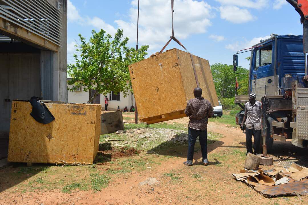 Advsola's tweet photo. Bida To Access Portable Water After 15years as Governor Abu Sani Bello approves the overhauling of the Bida water station. So far, the water pumping machines have arrived in Bida water station and installation will commence soonest. #3yearsofASB https://t.co/siDadYpr0U