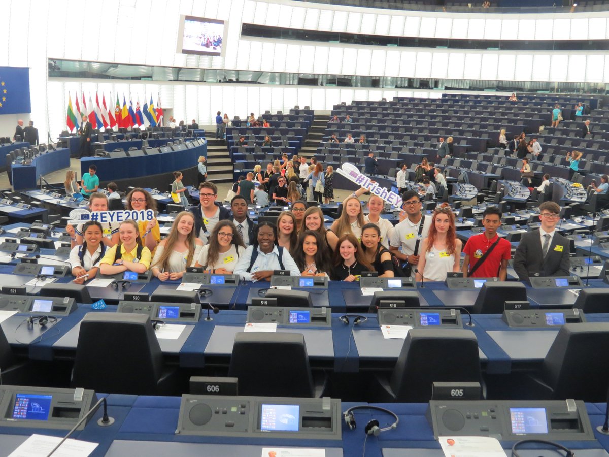 EPinIreland's tweet photo. The Euroscola special: Voting time! has just finished in the Hemicycle! We're here with some wonderful Irish students from @kheustudies @adamstowncc & @MercBmt ! Well done to all of you from the European Parliament in Dublin! #EYE2018 #IrishEYE https://t.co/sa1frHccni