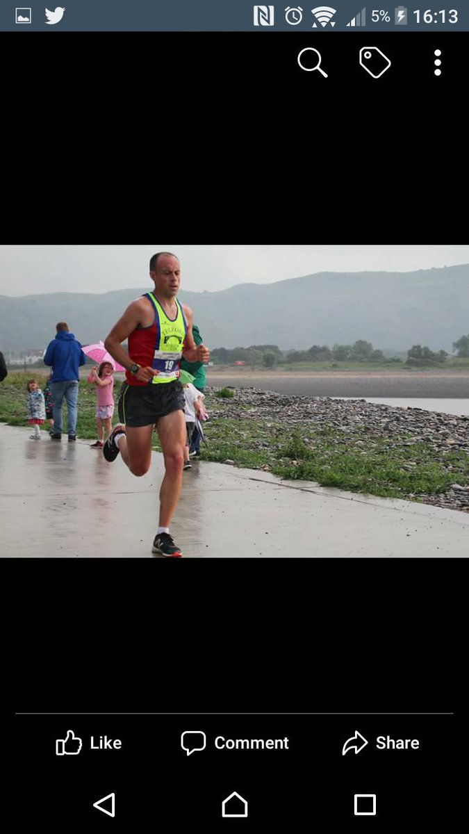 BAMonners's tweet photo. @fellrunningandy brilliant performance follows on from last night's world universe 5 mile Deganwy ultimate championships last night. #winning #monners https://t.co/CaQn9GDE2c