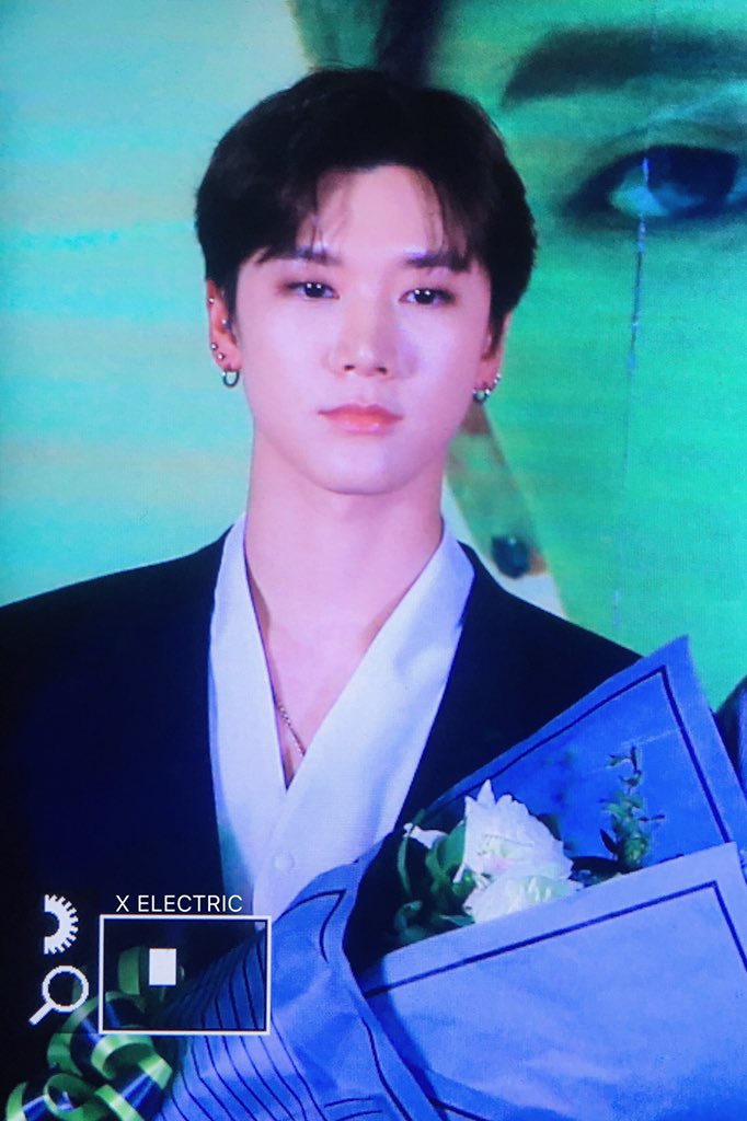 Xelectric10's tweet photo. 180602
✌🏻💐

#NCT #TEN  #텐 
#NCT2018 https://t.co/SzMvHEK3pD