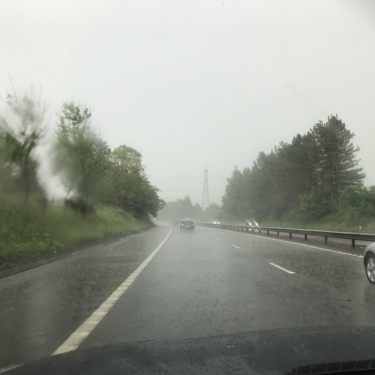 bryceredford's tweet photo. @WindyWilson88 Flash flooding on A9 south of Stirling deep water and some crazy driving! https://t.co/DrGJ5TRz39