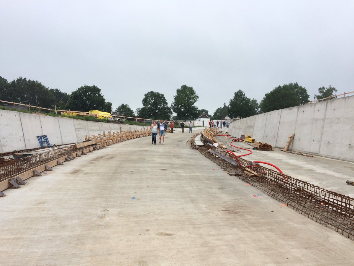 ReefInfra's tweet photo. Geslaagde @dagvandebouw #hardenberg. Ons project in combinatie met een mooie fietsroute #N34 #combinatieFLOOW @ProvincieOV https://t.co/p4fHSY9ZMp