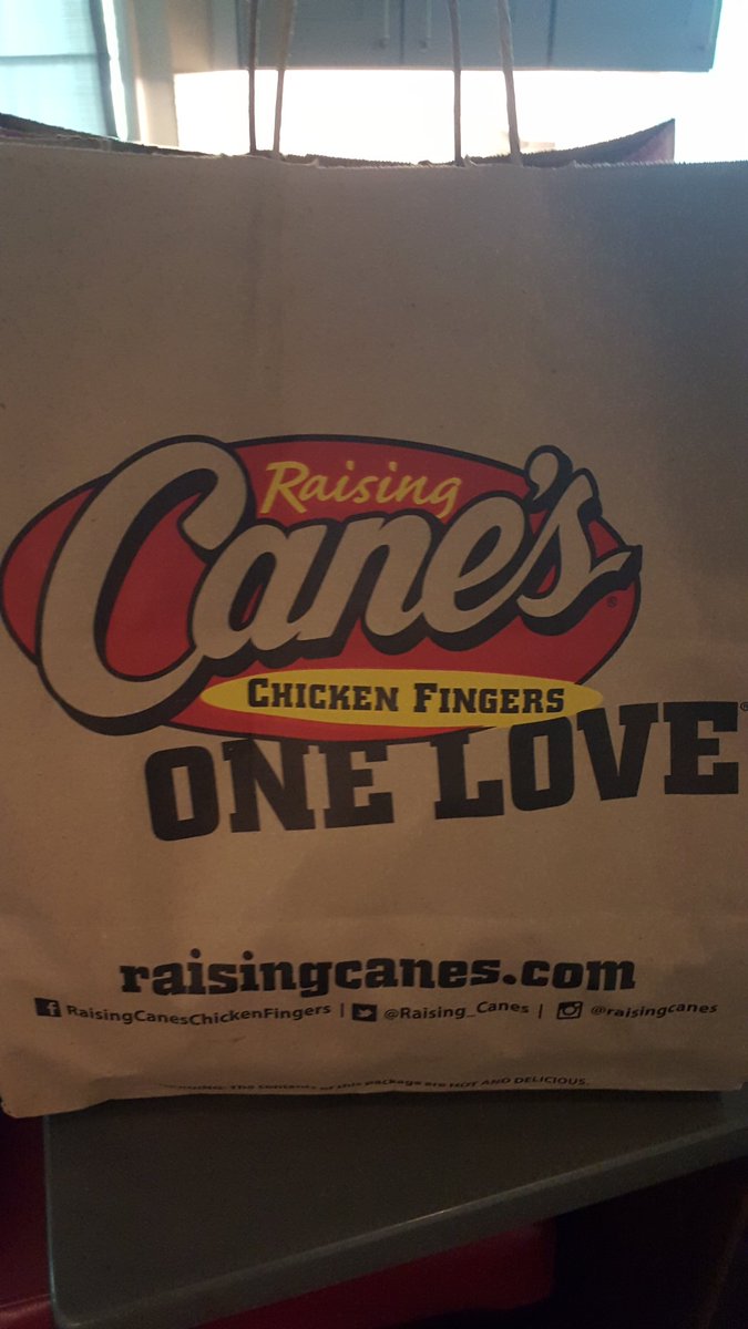 doublebogeyon12's tweet photo. the Double Bogey is proud to be honoring 2017 PIG Champion James M. with his Champions dinner. #P1G https://t.co/C23BX7mFLZ