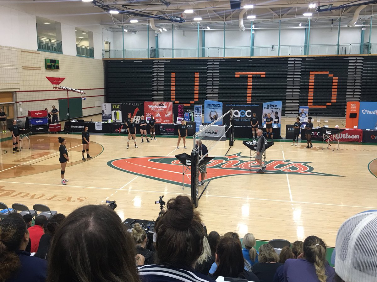 BengalVball's tweet photo. Listening to some of the top college and national coaches in the country at the @ArtofCoachingVB clinic today!  @DRHSVB @GuyerVolleyball @LadyCoyote_VB @DentonVB #RussRose #JohnDunning #TerryLiskevych #AOCVBDallas https://t.co/H3jupyWPwl