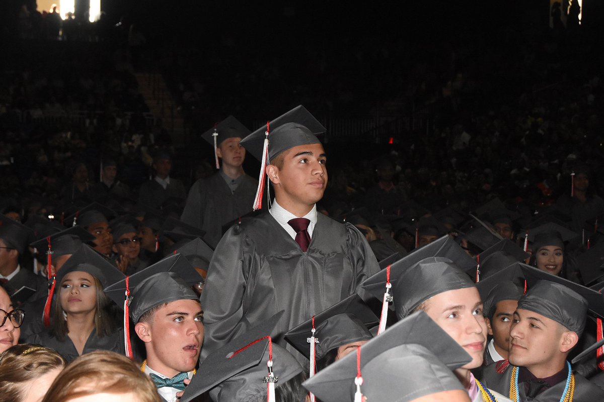 ahverdejo's tweet photo. Day 4 of #CFISD graduation begins with 895 @CFISDCyLakes Spartans walking across the stage.

Congrats to the #Classof2018 graduates...

#cylakesgrad #graduation2018 #CFISDforAll https://t.co/8qeeWDsg3L
