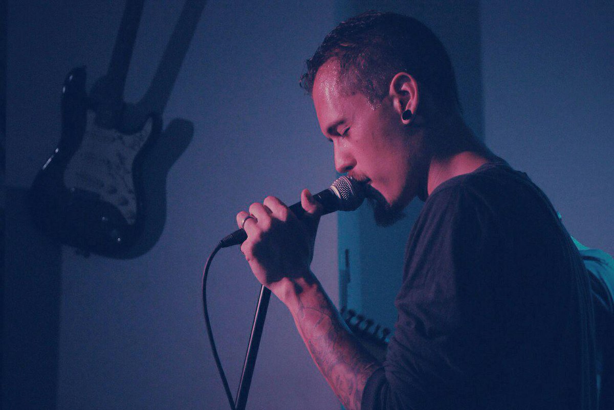 Hoy <a href="/alexMaker93/">Alex</a> trae un post muy especial. Estuvo en los conciertos de <a href="/treeswilltell/">Trees Will Tell</a>, @nebraska y Steve Francés. "La noche se formó en torno al emo, un género al que gracias a bandas como las que actuaron aquella noche, rescatamos." lamusikalite.com/2018/06/02/el-…