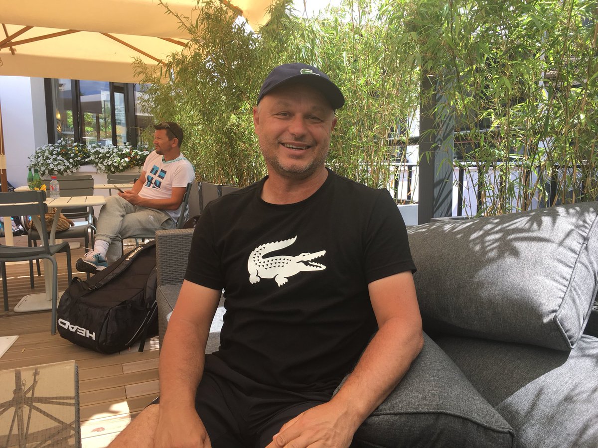 ozmo_sasa's tweet photo. Vajda: Novak’s achievements were never recognized enough. Criticism he receives from media after one bad year is terrible, it gets to me. He should be treated like a champion that he is. #RG18 #Djokovic #Novak https://t.co/1CbdAygBdN