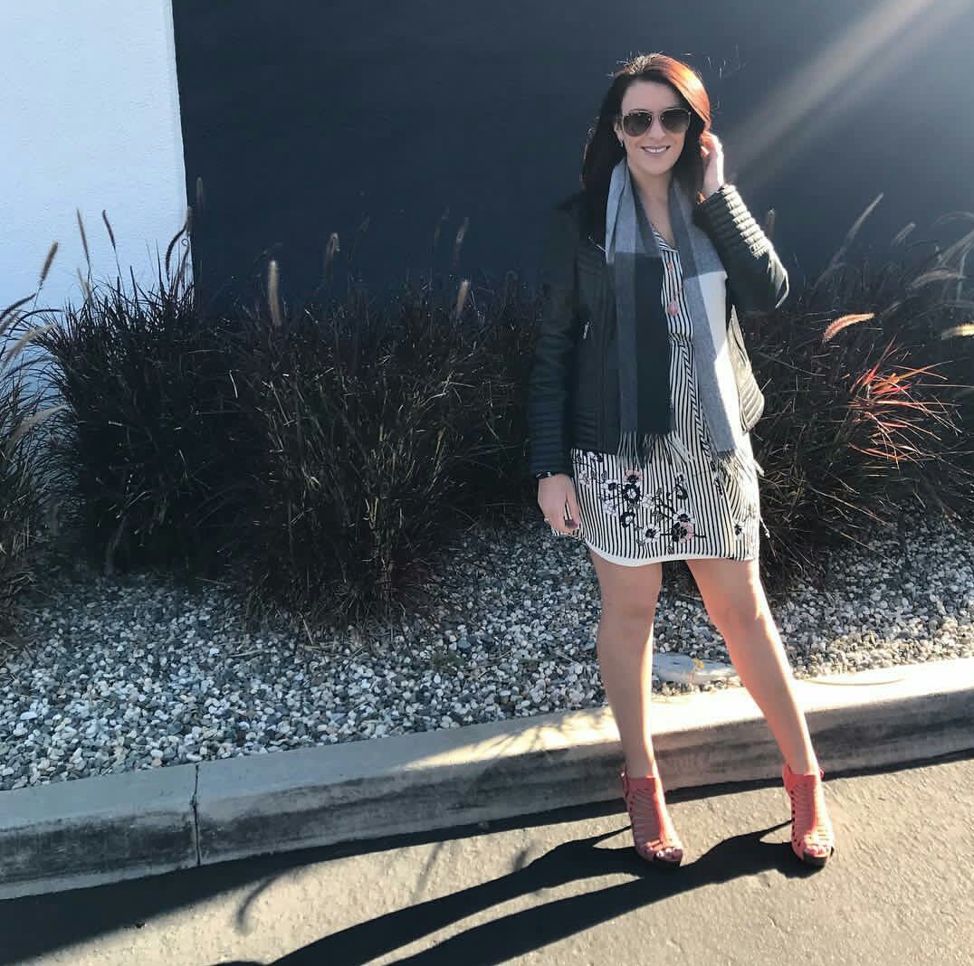 User100016's tweet image. Good morning to all my fans and customers