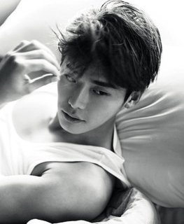 phosigal's tweet photo. jong suk ✨ https://t.co/5czJF1mmNC