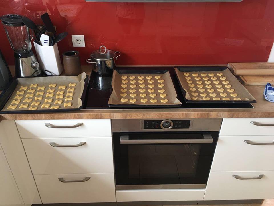 LetsRideForHope's tweet photo. Die letzten Kekse sind gebacken. Morgen geht es los!!!! https://t.co/oa6D6nBwUh