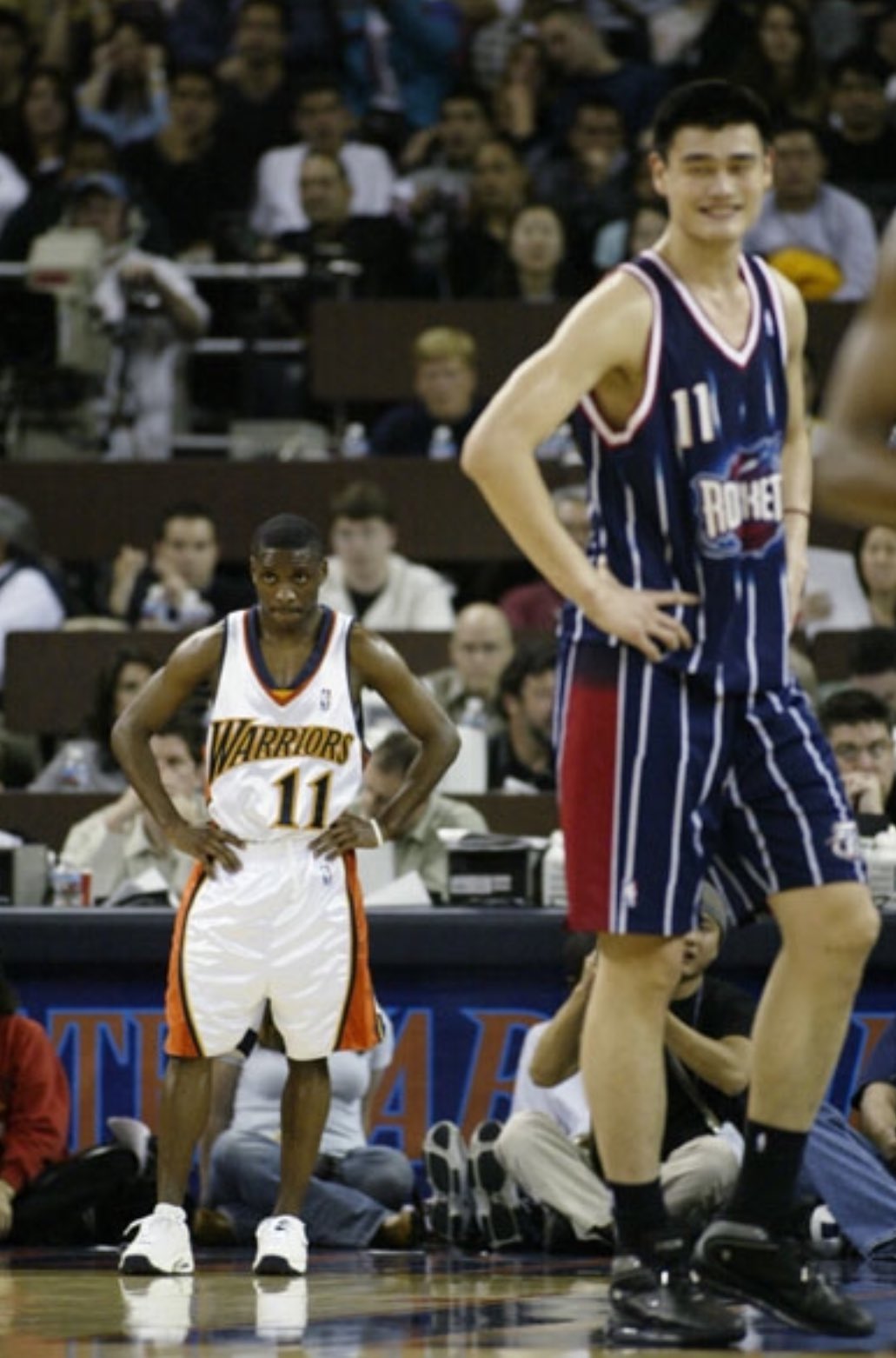 (2003) Happy birthday to Earl Boykins!

At 5\5\" and 133 pounds, his max bench press was reportedly 315 pounds! 