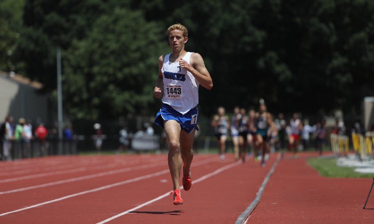 4:13.41! @benibbs wins #5A 1600 and his first state title!!! #MileStates