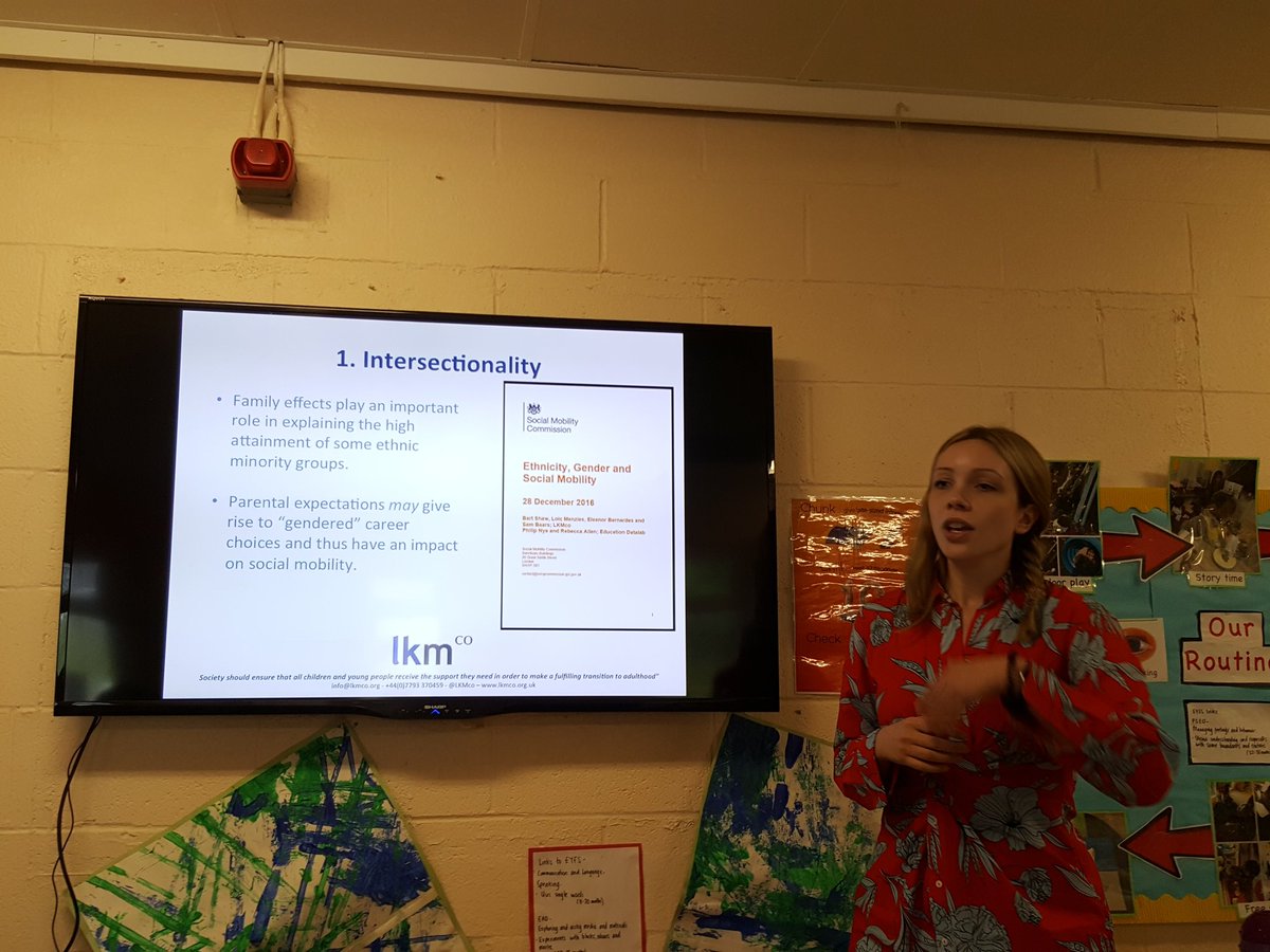 m_amejee's tweet photo. Thank you Kate Bowen-Vine from @LKMco for her excellent presentation on exploring difficult conversations: gender, ethnicity and religion in the classroom @BAMEedNetwork #BAMEedConf18 #diffconvos https://t.co/FzwcIqD8Cd