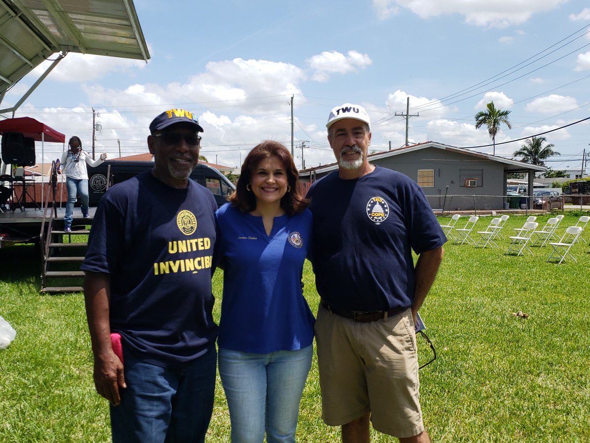 TWUlocal291's tweet photo. "Public transportation is important for our community," said @annettetaddeo #voteforbettertransit #cluelesscarlos https://t.co/JOEXj7XMda