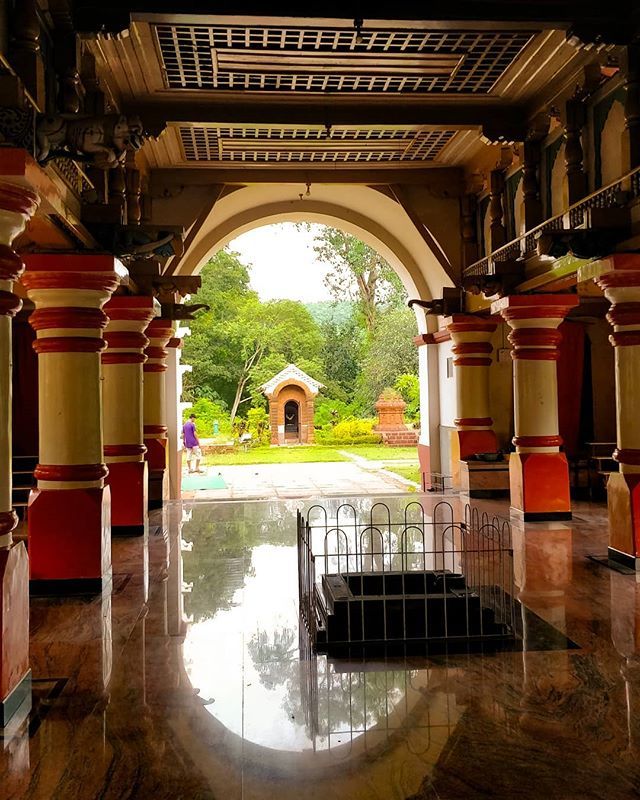 Golden_Goa's tweet photo. #reflection #antique #temple #keri #ancient #explore #localgoa #goldengoa https://t.co/iJVcb3tbY7 https://t.co/LKm6ISaOTZ