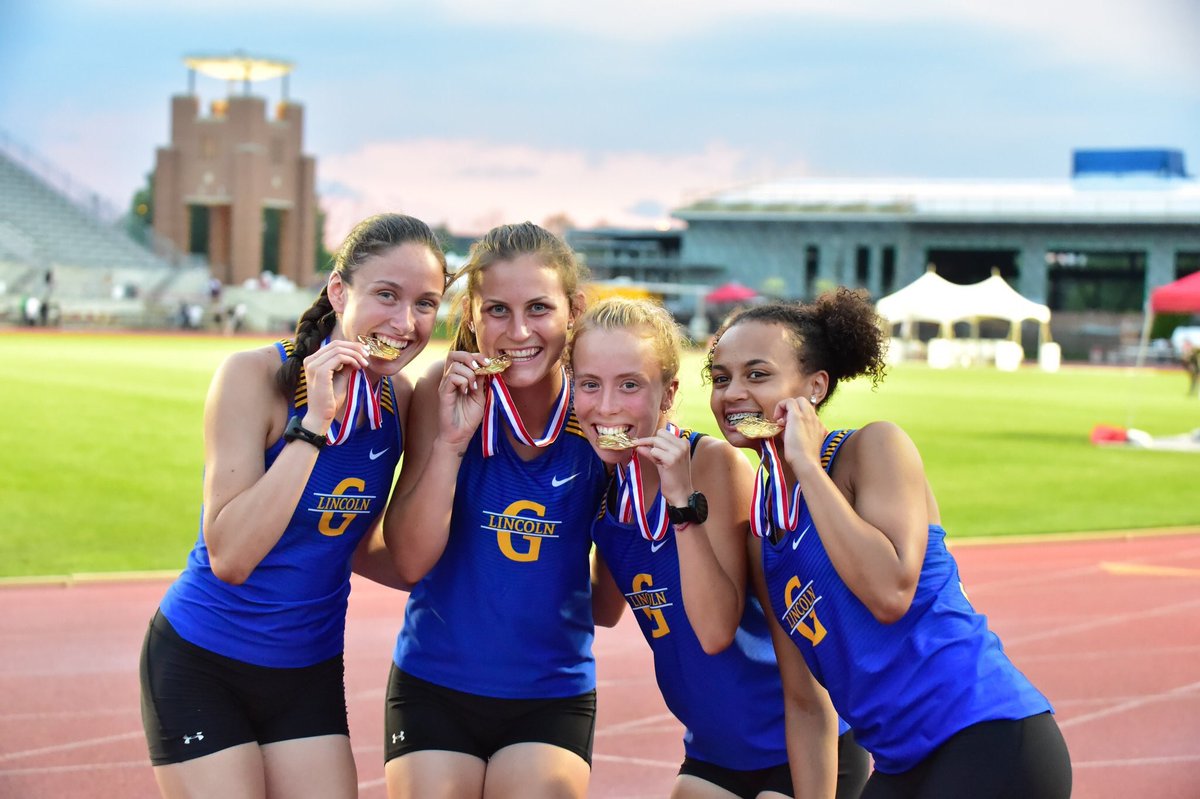 LadyLionsTrack's tweet photo. So precious! #StateChampions @martinezm017 @GrovesAllison @clsteig99 @Shy_shy___ 🔥💛🦁💙 https://t.co/jNQHq2aWsy