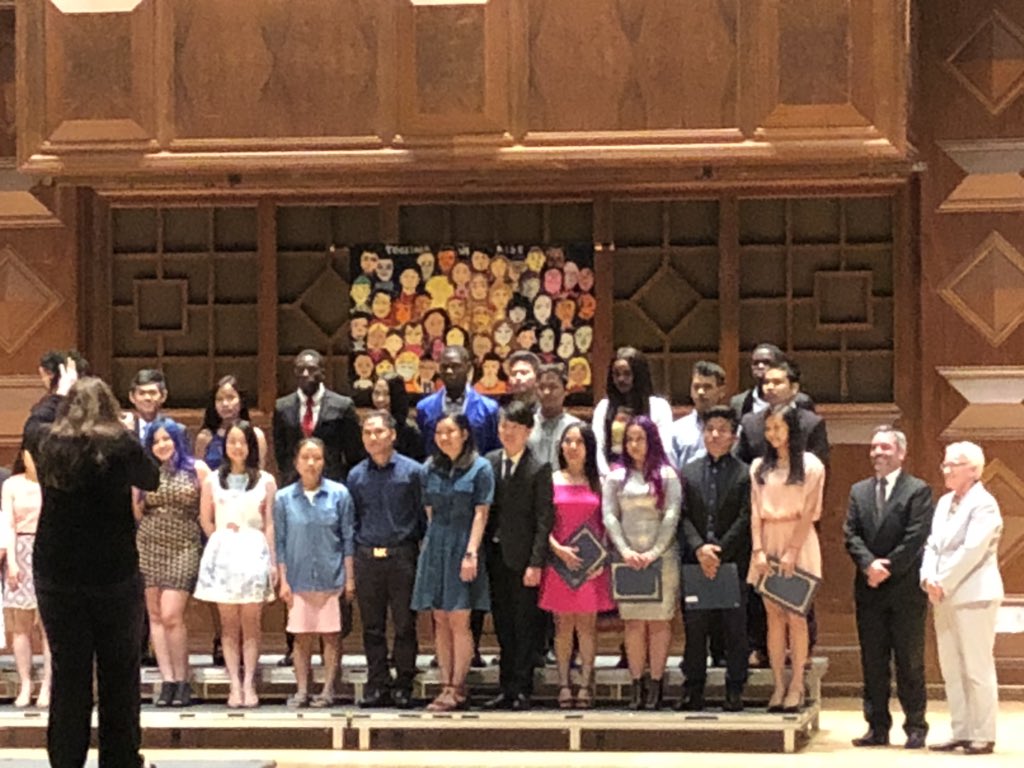 NASDenEspanol's tweet image. ¡Muchas felicidades a los graduados del Programa de Migrantes del estado de Pensilvania! ¡Felicitaciones clase del 2018! 🎊🎉#Pennsylvania #MigrantEducationProgram